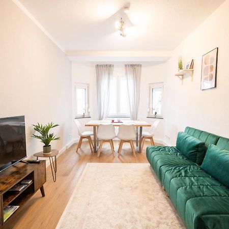 Peter Apartments - Wohnung 90Qm, 3 Schlafzimmer, Kueche, Wohnzimmer, Balkon, Netflix Fulde Extérieur photo