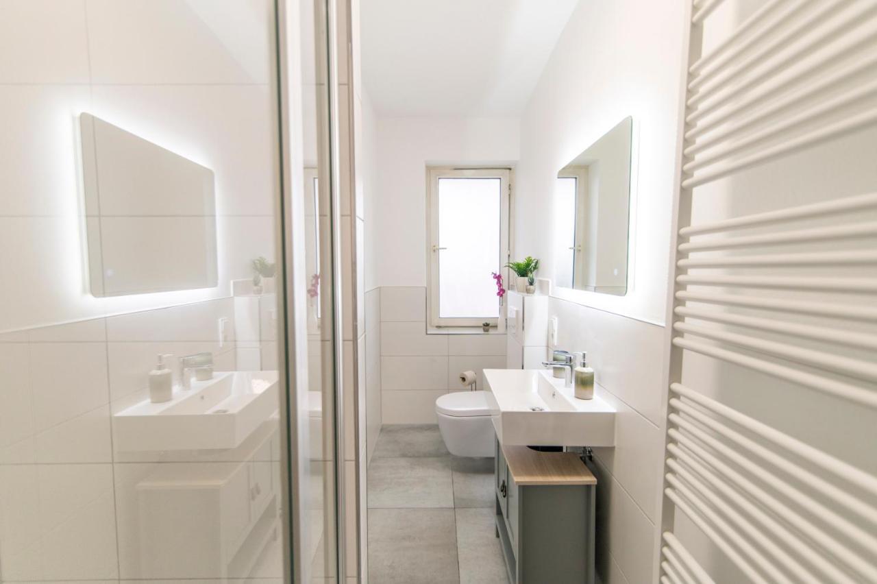 Peter Apartments - Wohnung 90Qm, 3 Schlafzimmer, Kueche, Wohnzimmer, Balkon, Netflix Fulde Extérieur photo